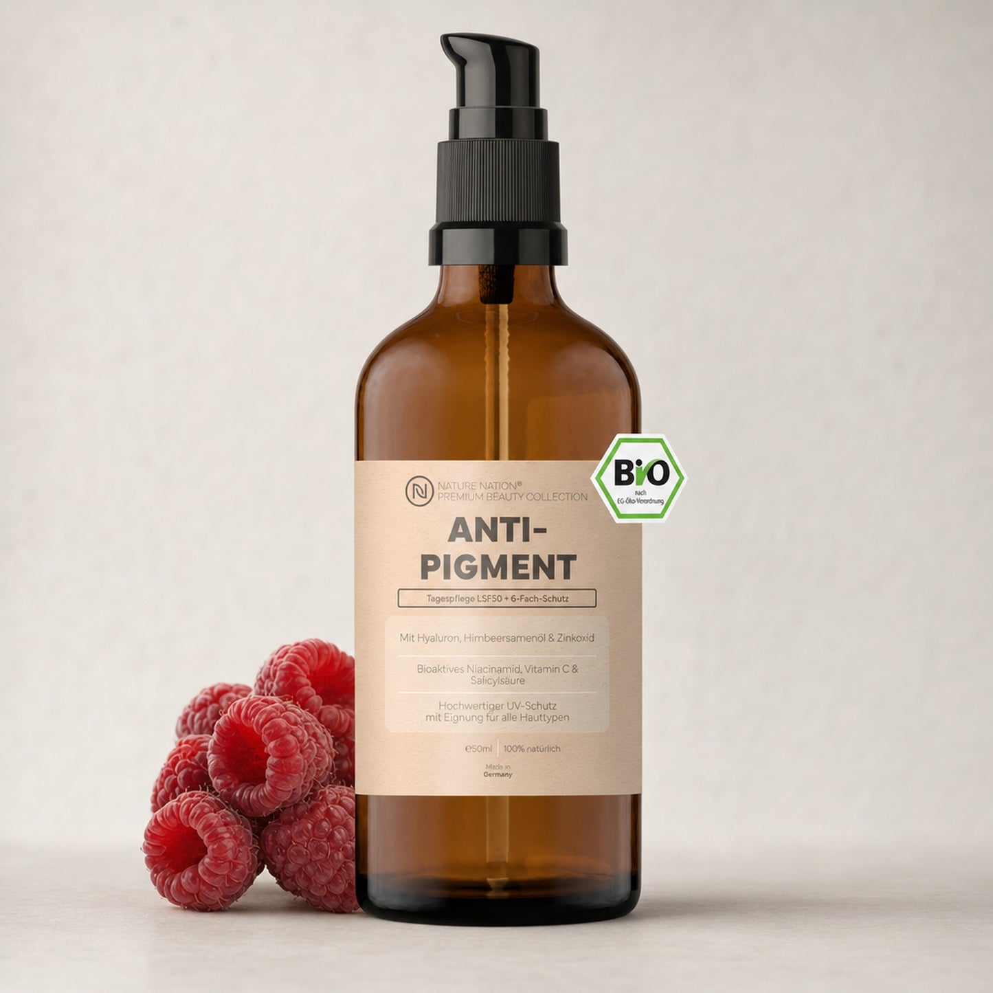 Anti-Pigment 50ml Pumpflasche mit Himbeeren, Studioaufnahme